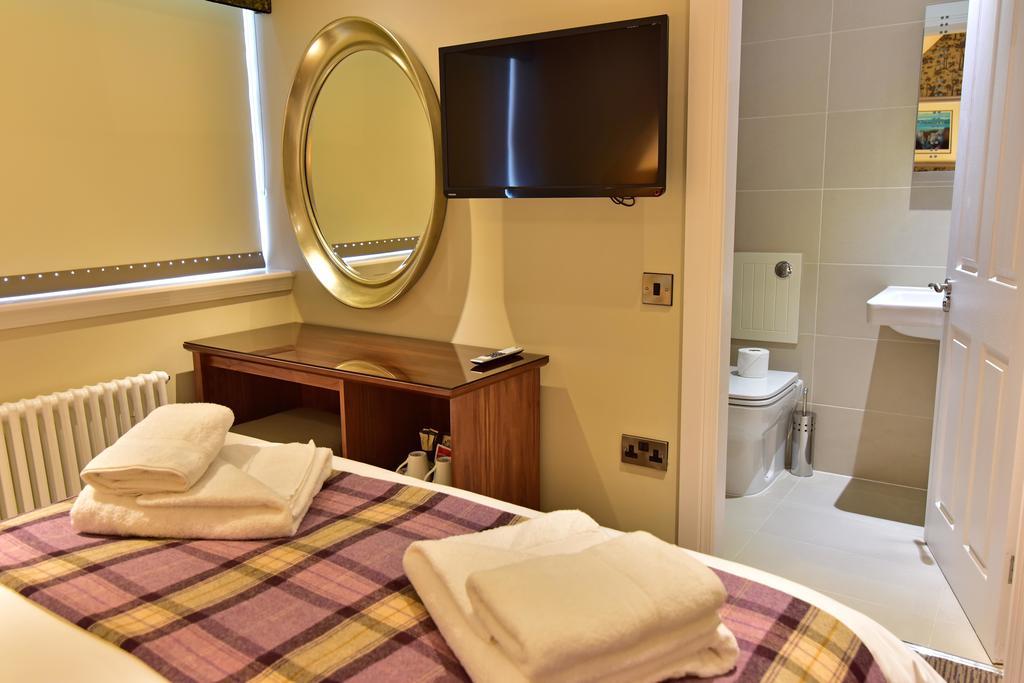 The Townhouse Aberfeldy - Rooms & Breakfast Стая снимка